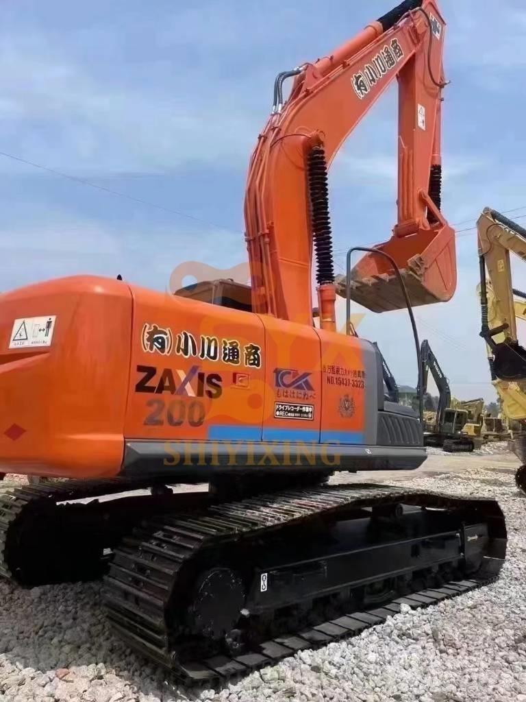 Hitachi ZX 200-3 Roomikekskavaatorid