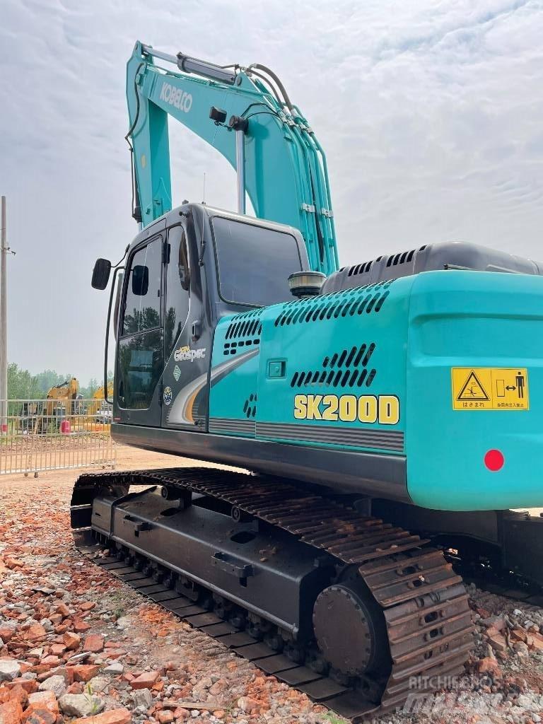 Kobelco 200 Roomikekskavaatorid