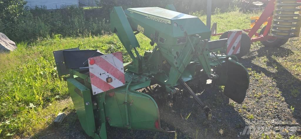 John Deere 131 Muljurniidukid