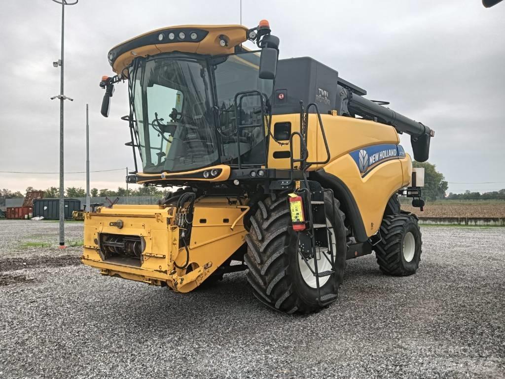 New Holland CR 7.90 Teraviljakombainid