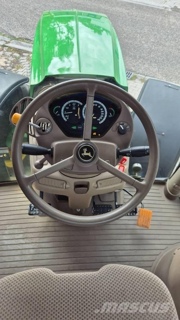 John Deere 6210 R Traktorid