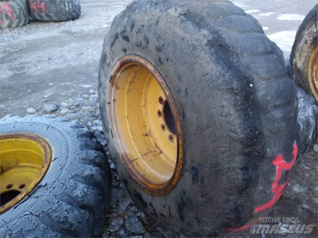 LS 17,5x25 Rehvid, rattad ja veljed