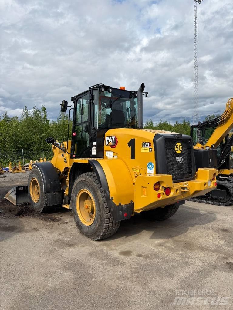 CAT 920 Rataslaadurid