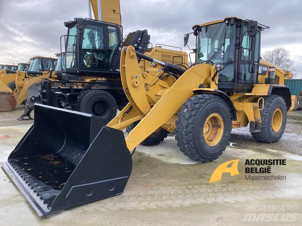 CAT 930M Rataslaadurid