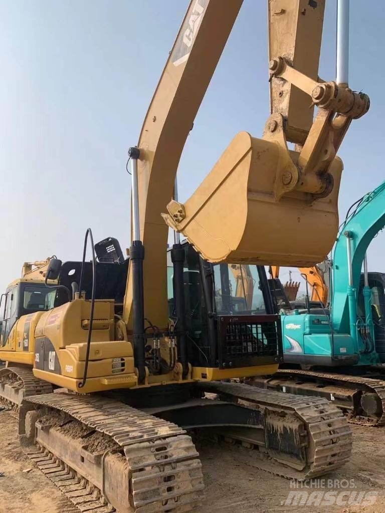 CAT 315 D Roomikekskavaatorid