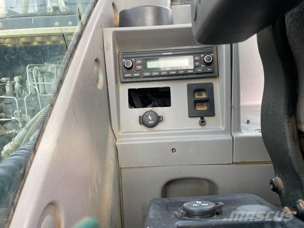 Volvo EC 140 EL Roomikekskavaatorid