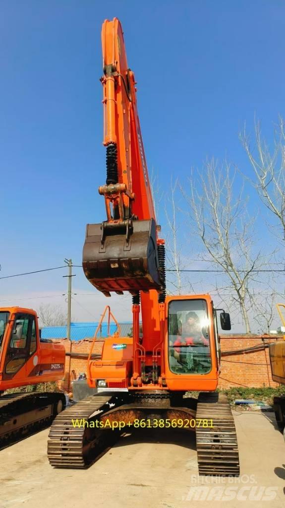 Doosan DH 225 LC-7 Roomikekskavaatorid