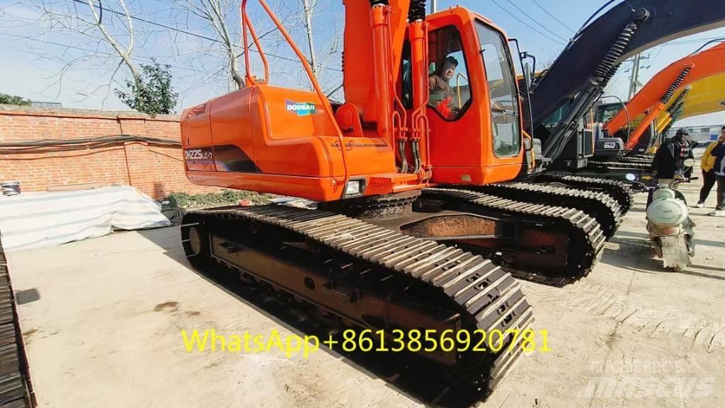 Doosan DH 225 LC-7 Roomikekskavaatorid