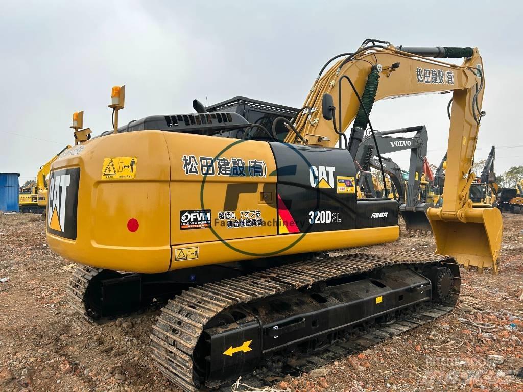 CAT 320 D2L Roomikekskavaatorid