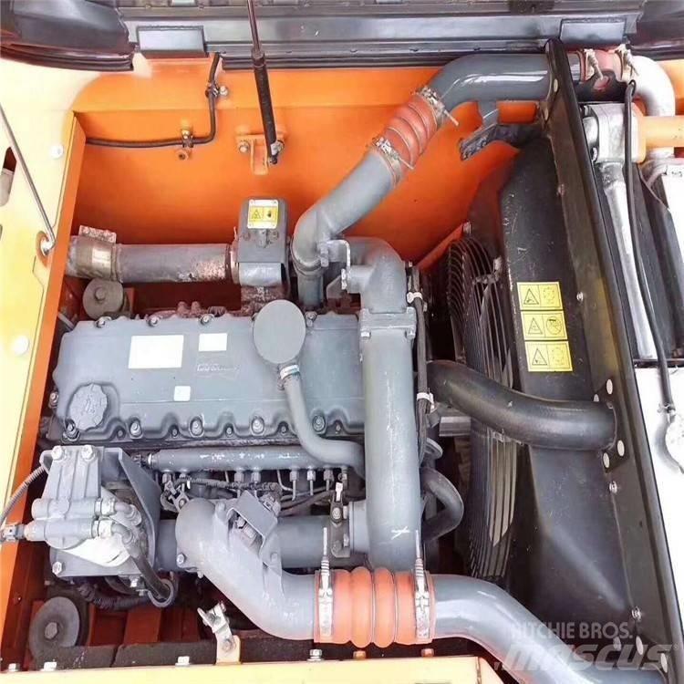 Doosan dx225 Roomikekskavaatorid