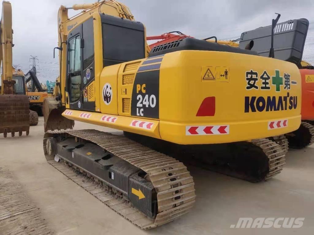 Komatsu PC 240 Roomikekskavaatorid