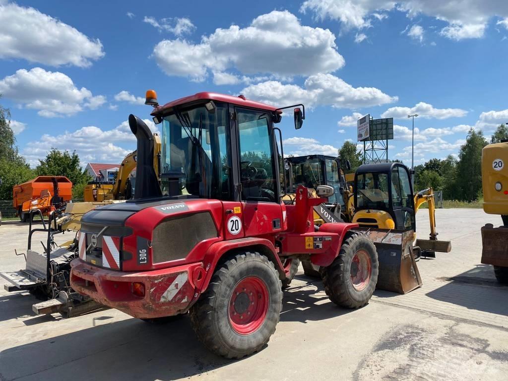 Volvo L 30 G Rataslaadurid