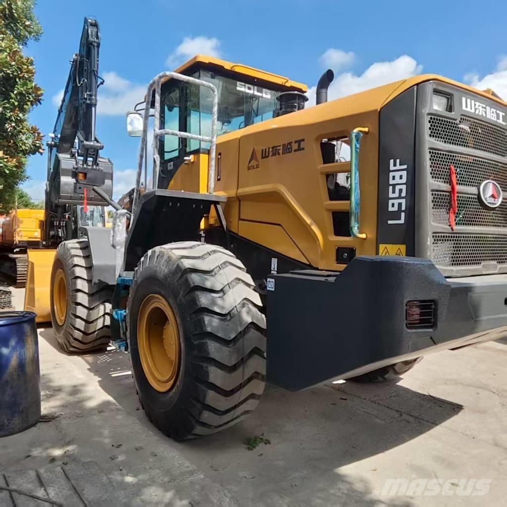 SDLG LG 958 F Rataslaadurid
