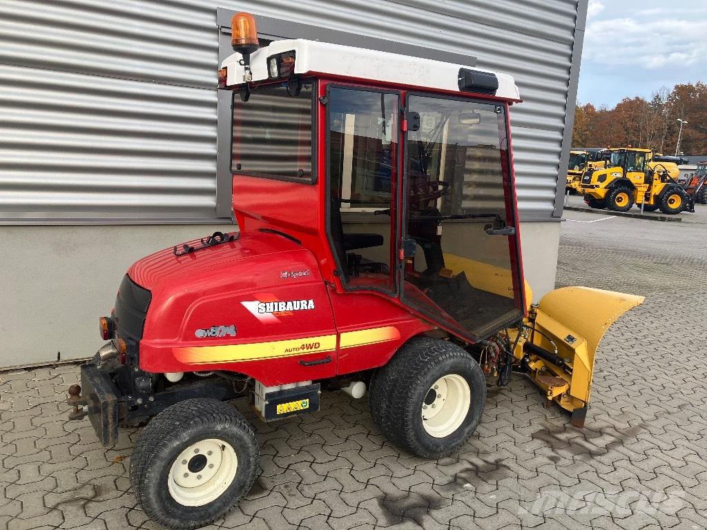 Shibaura CM 374 Kommunaalteenuste tehnika