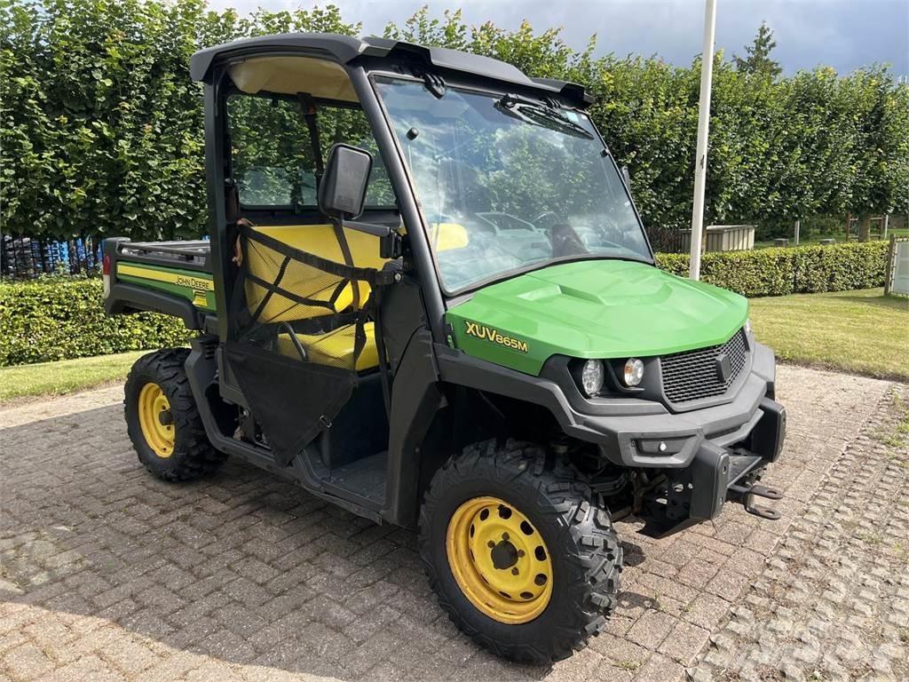 John Deere XUV865M ATV-d