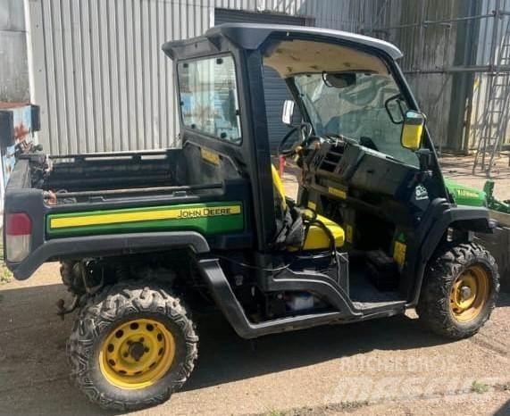 John Deere XUV865M ATV-d