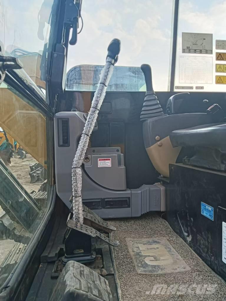 CAT 305.5 Miniekskavaatorid < 7 t