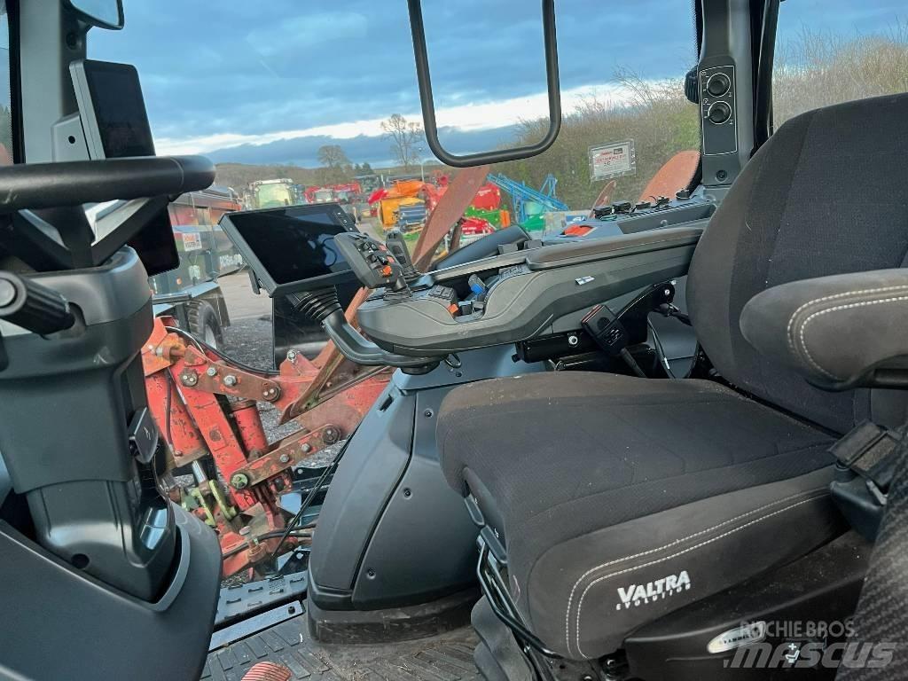 Valtra T 235 Direct Traktorid