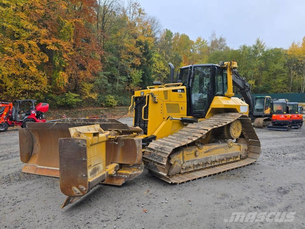 CAT D 6 N LGP Buldooserid