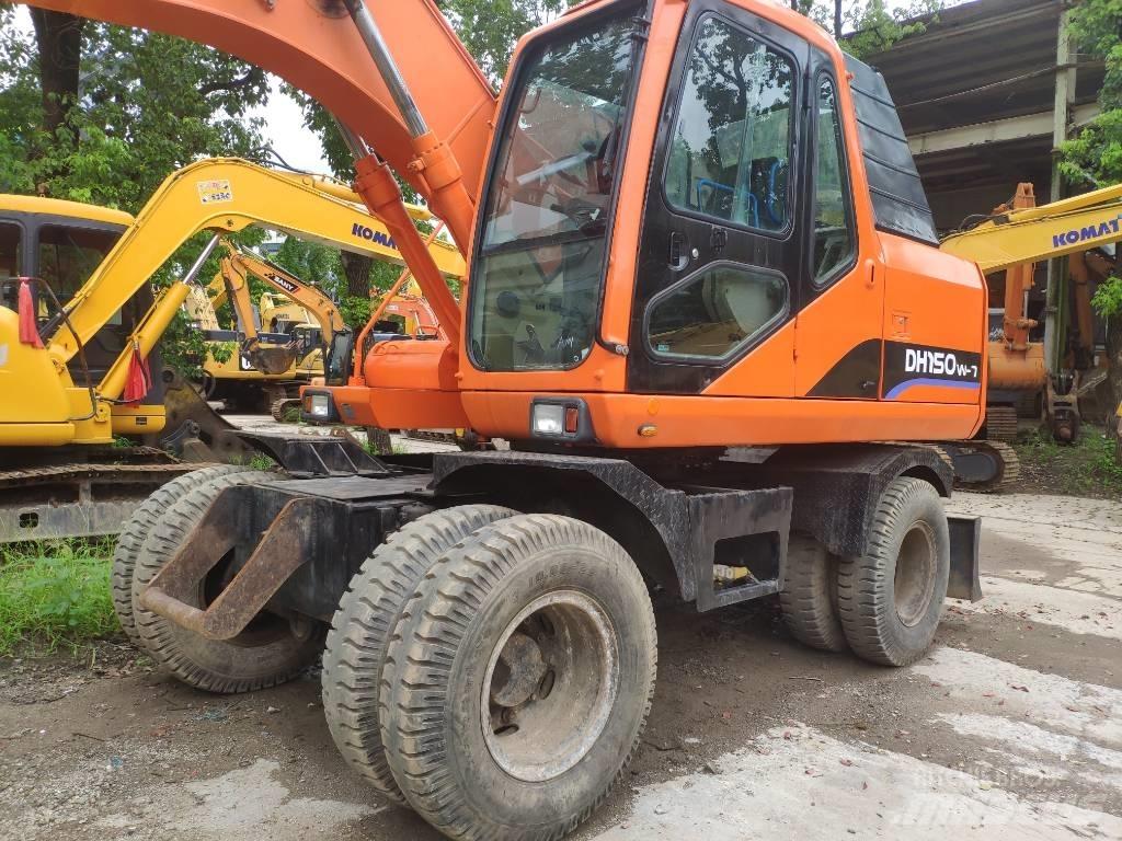 Doosan DH 150 W-7 Ratasekskavaatorid