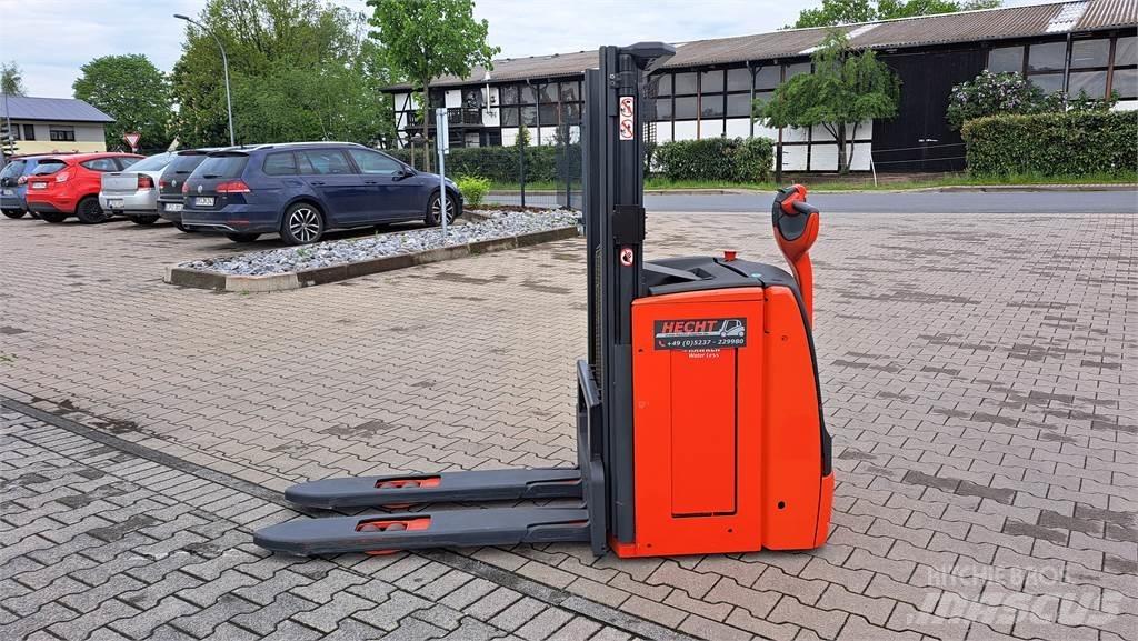 Linde L14- BR1173 Järelkäidavad virnastajad