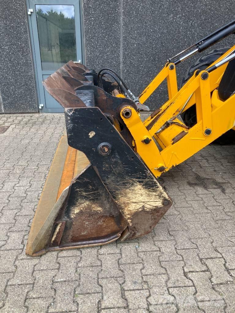 JCB 4 CX Ekskavaatorlaadurid