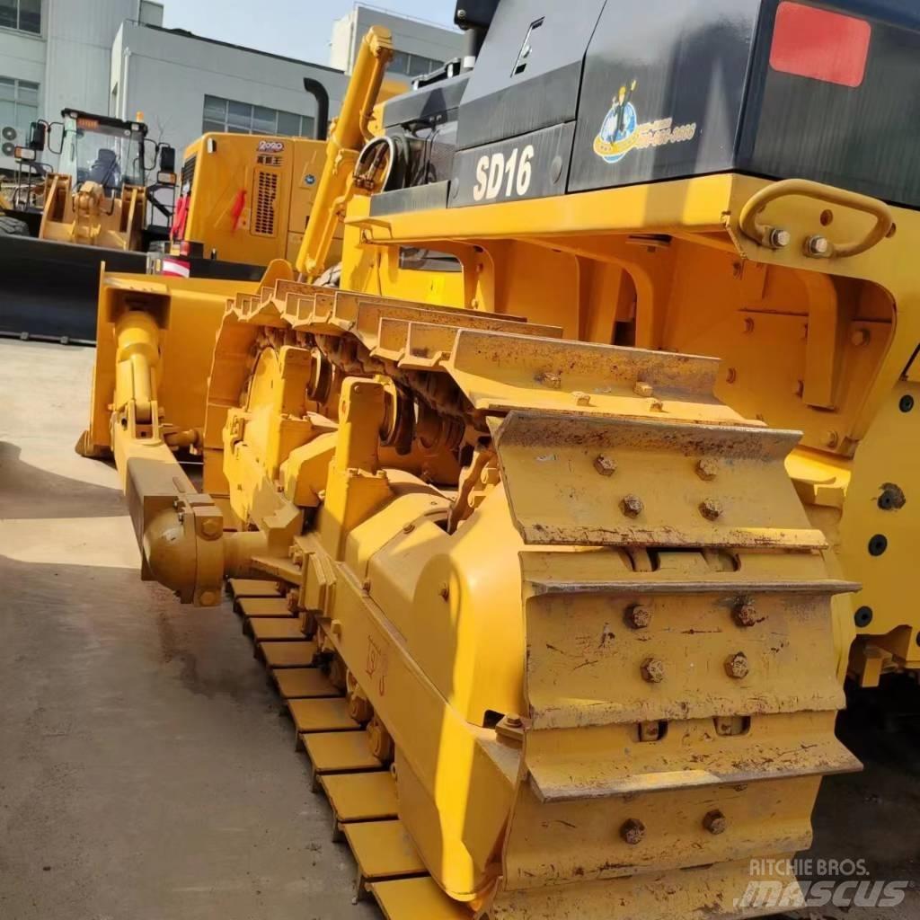 Shantui SD 16 Buldooserid