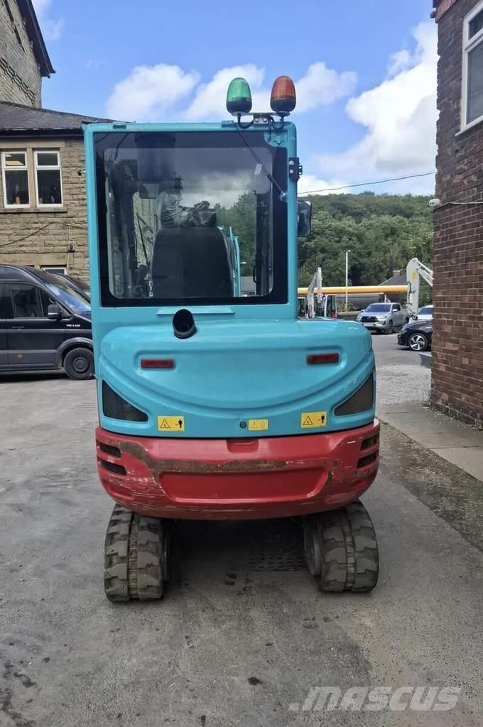 Takeuchi TB230 Miniekskavaatorid < 7 t