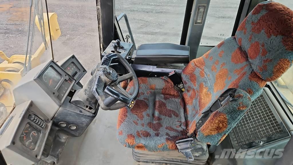 CAT 962 G Rataslaadurid
