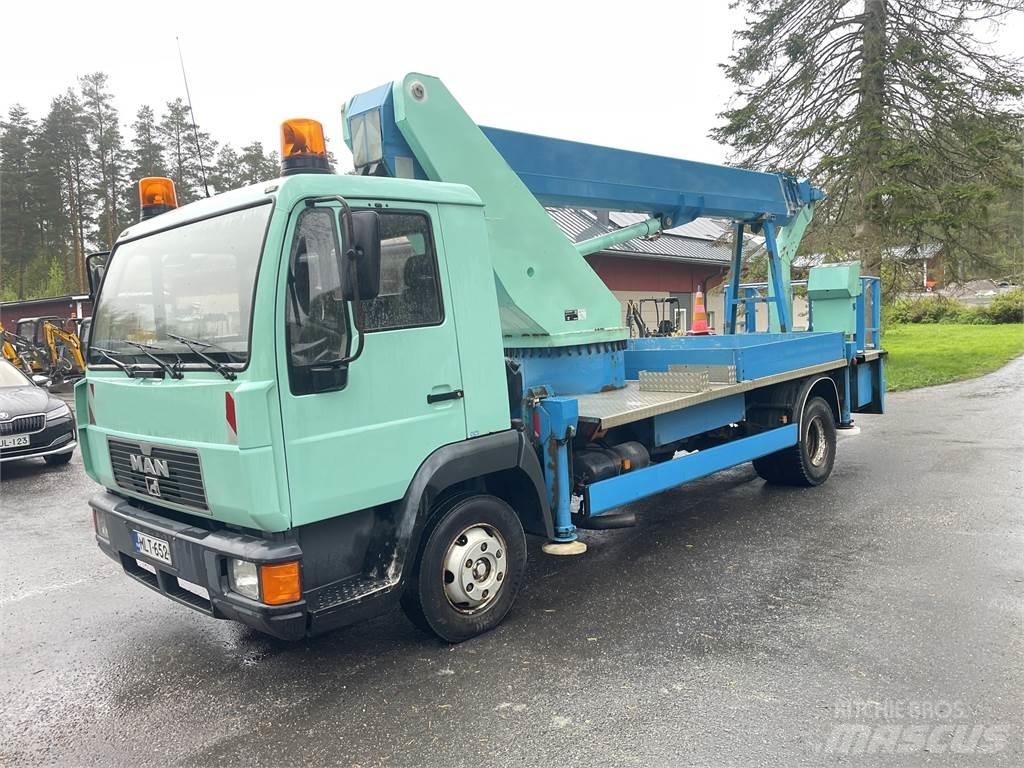 MAN L200 4x2-4300 Auto korvtõstukid