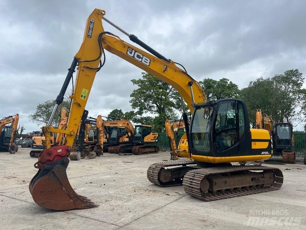 JCB JS 130 Roomikekskavaatorid