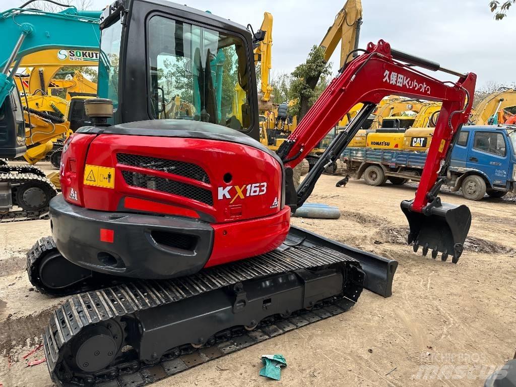 Kubota 163 Roomikekskavaatorid