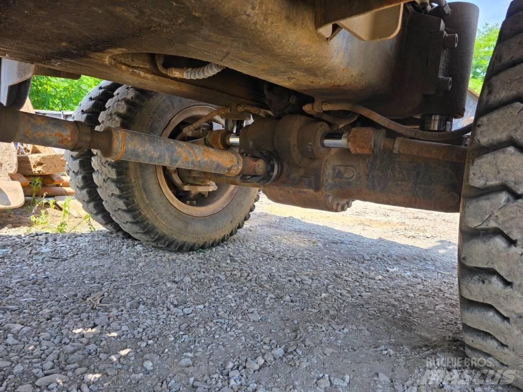 Doosan DX 210 W Ratasekskavaatorid