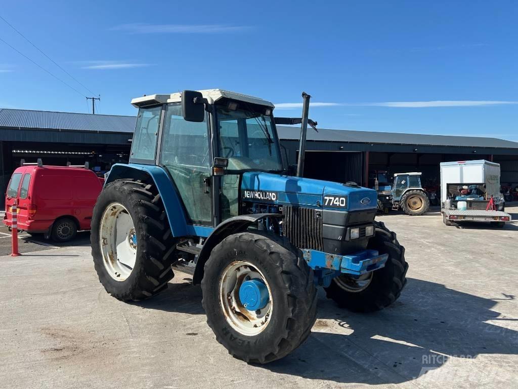 New Holland 7740 Traktorid