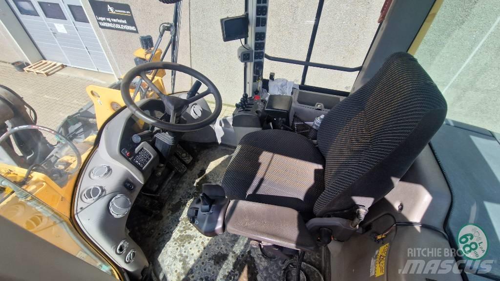Volvo L 120 F Rataslaadurid