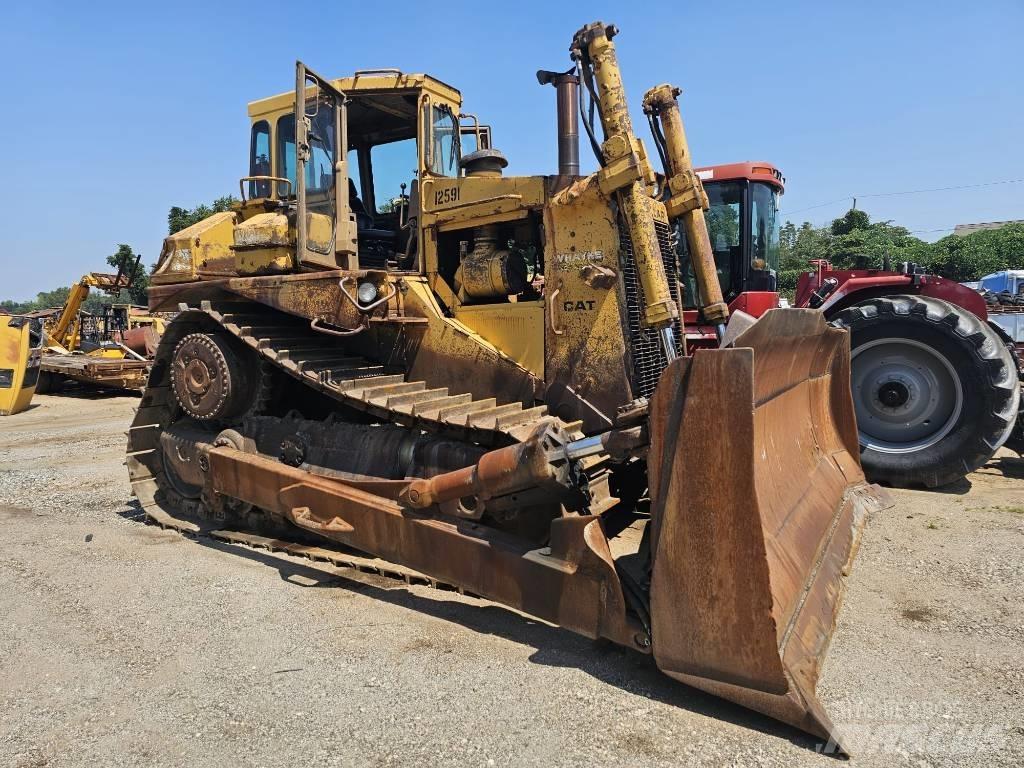CAT D 8 L Buldooserid