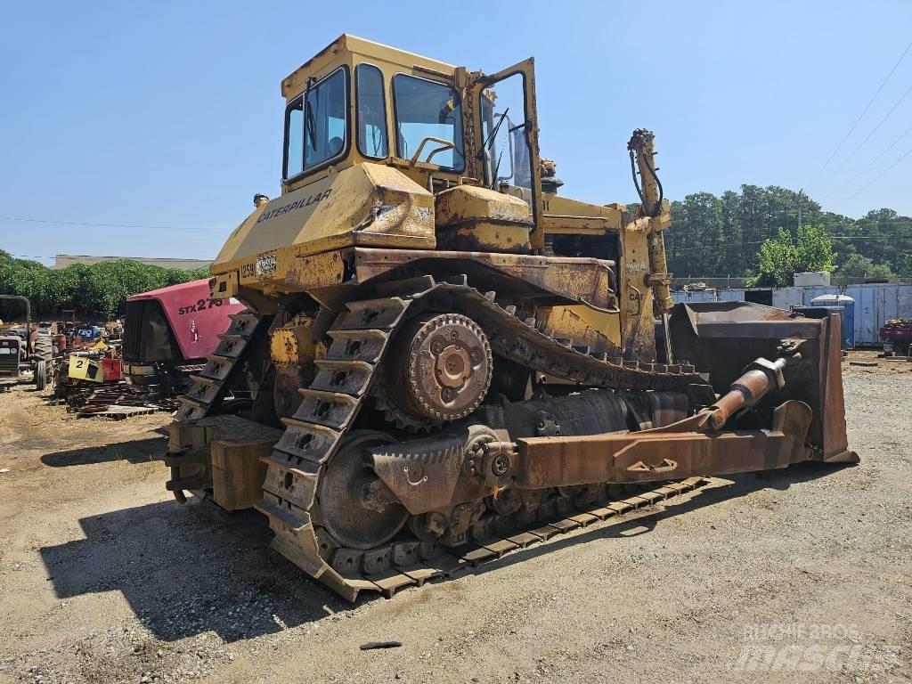 CAT D 8 L Buldooserid