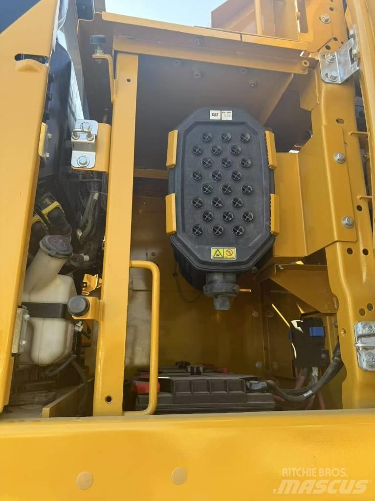 CAT 336GC Roomikekskavaatorid