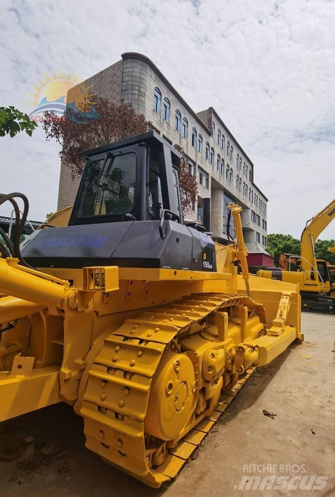 Komatsu D 155 AX Buldooserid