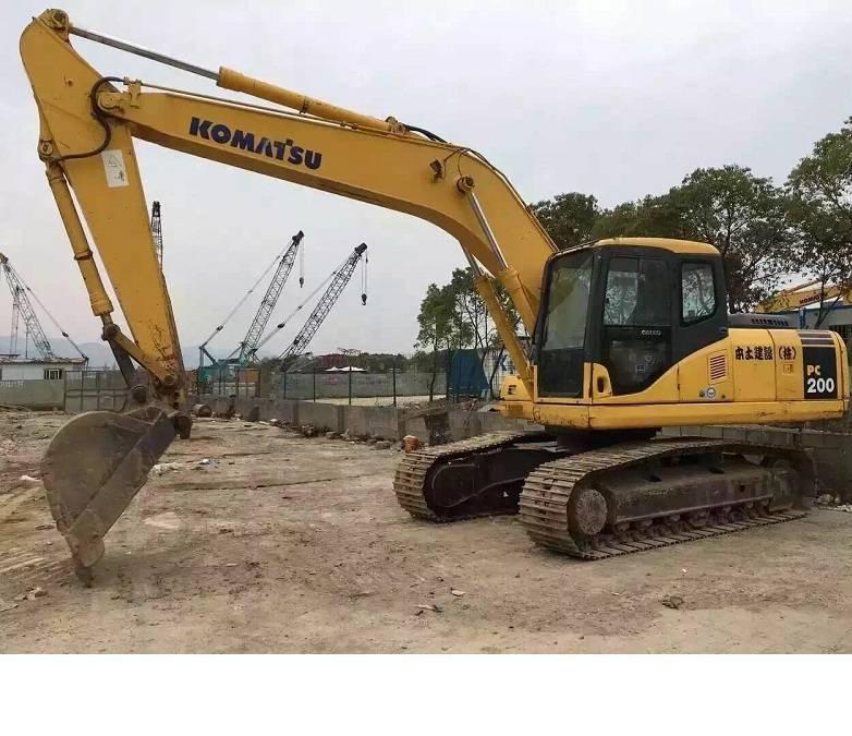 Komatsu pc200-7 Roomikekskavaatorid