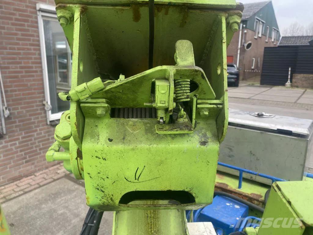 Maeda MC-305C Roomikkraanad