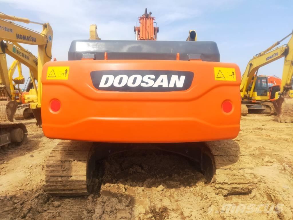 Doosan DX260LC Roomikekskavaatorid