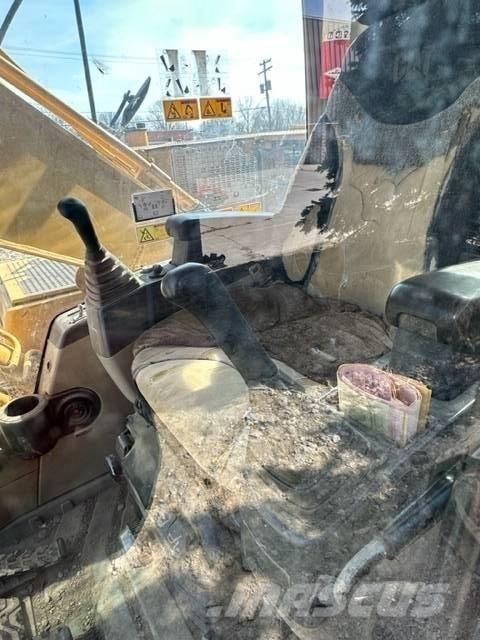 CAT 320 C L Roomikekskavaatorid