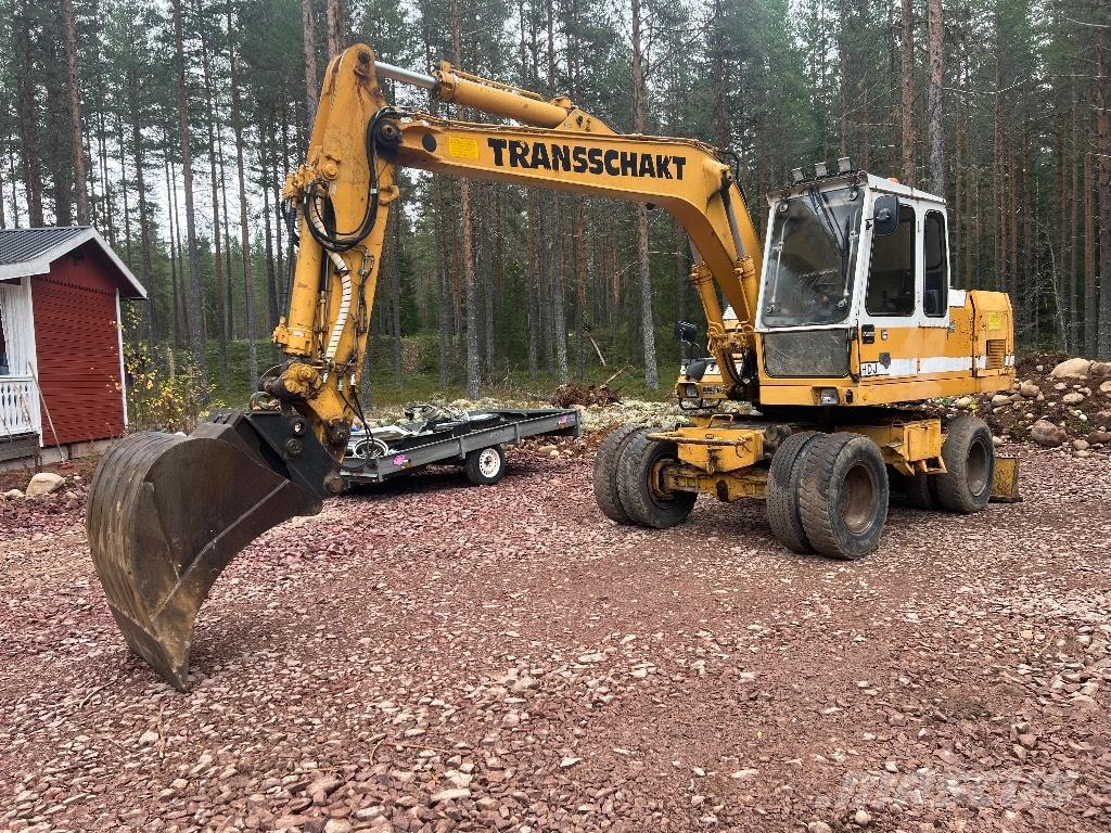 Liebherr 902 Ratasekskavaatorid