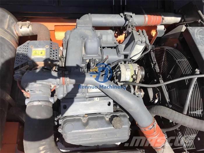 Doosan DX 500LC Roomikekskavaatorid