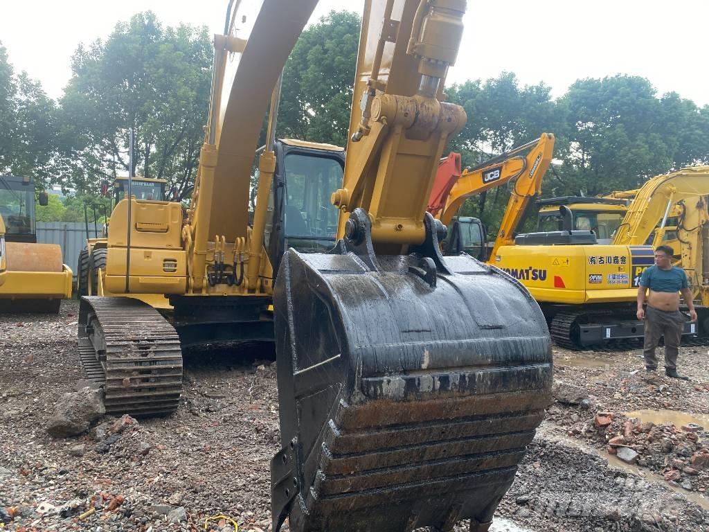 CAT 320 C L Roomikekskavaatorid