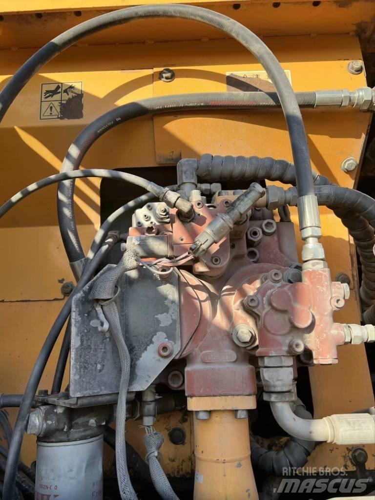 Hyundai R210W-9 Ratasekskavaatorid