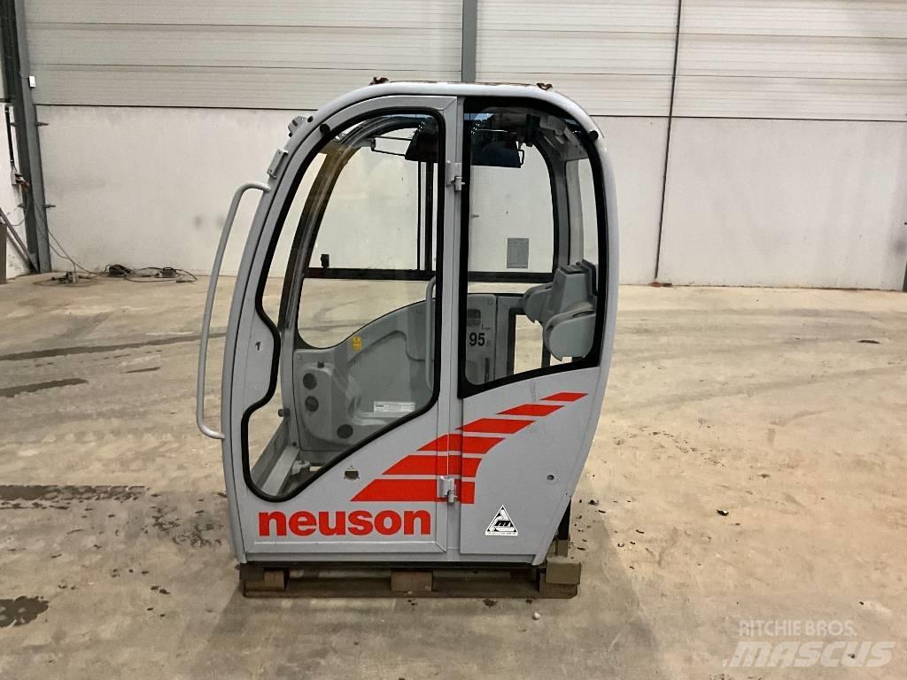 Neuson 2503 / 3503 Kabiinid