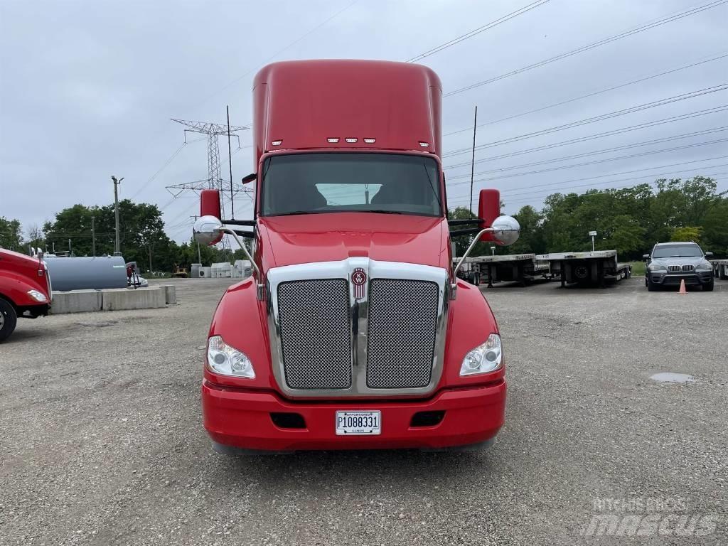 Kenworth T 680 Sadulveokid