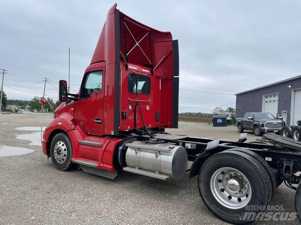 Kenworth T 680 Sadulveokid
